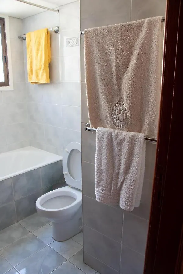 Luxury Apartment, Near Pinikoudes Beach Larnaca Apartment